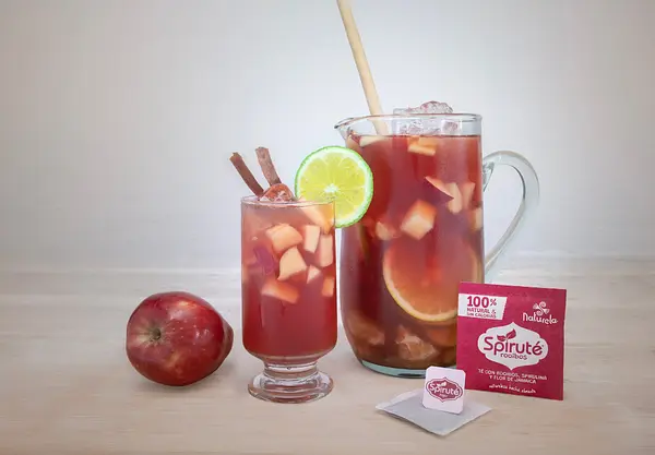 Sangría con frutas y Spiruté Rooibos